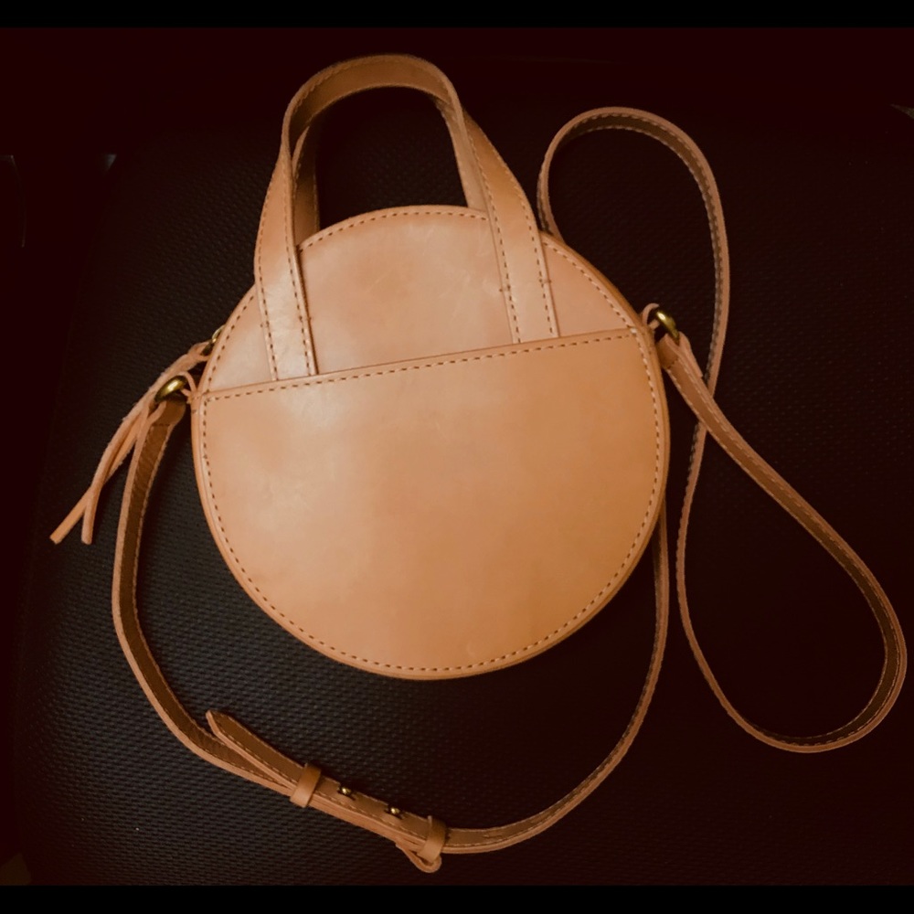 Madewell Juno Crossbody Bag in Natural Buff